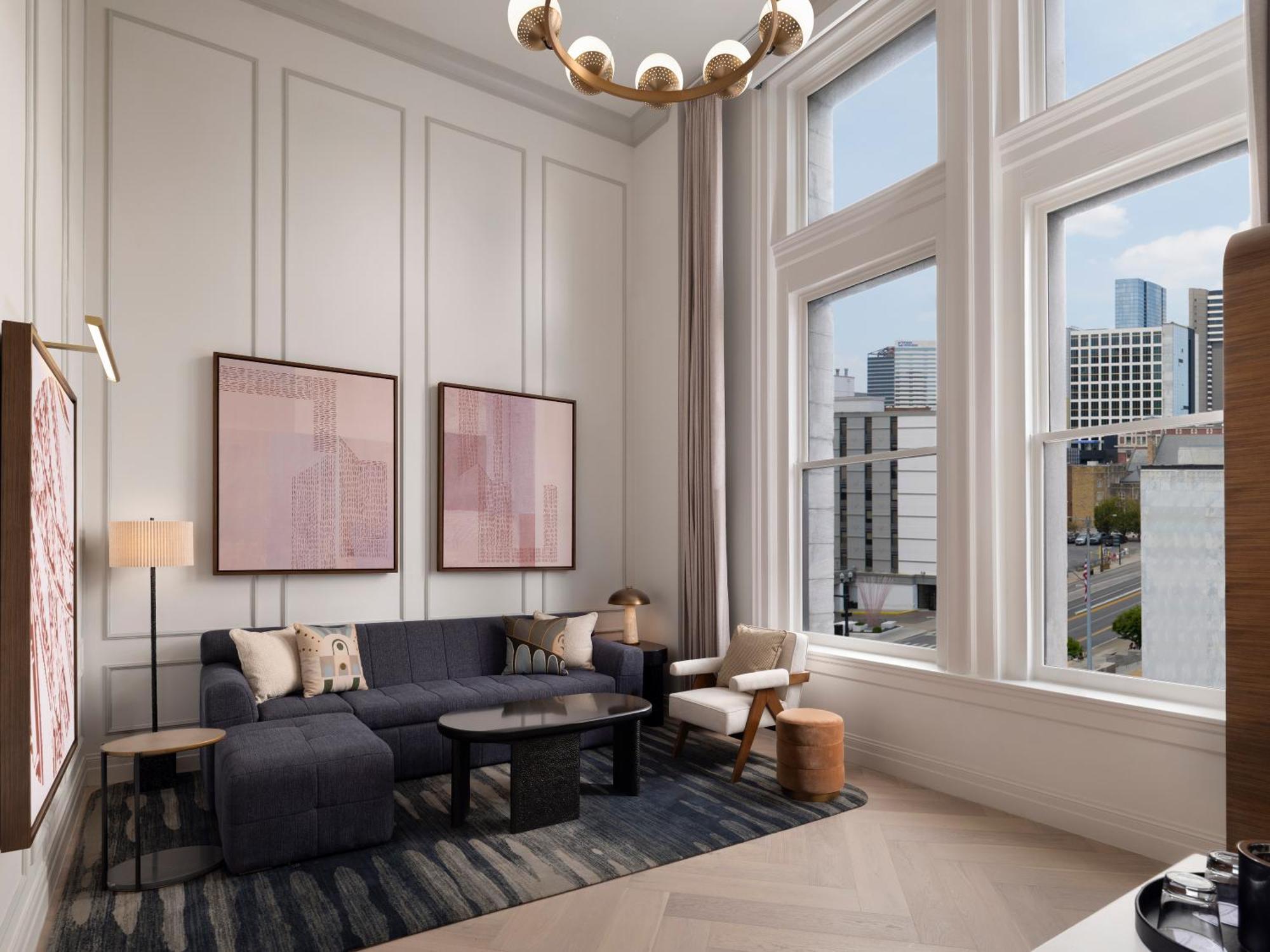 One-Bedroom King Suite
